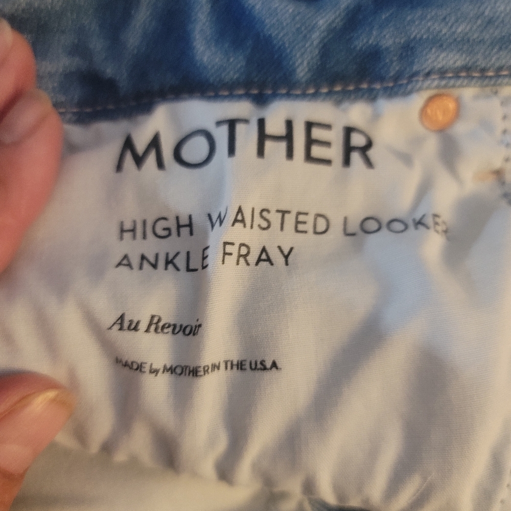 MOTHER Light Blue HIGH WAISTED LOOKER  ANKLE FRAY JEANS - Picture 4 of 14